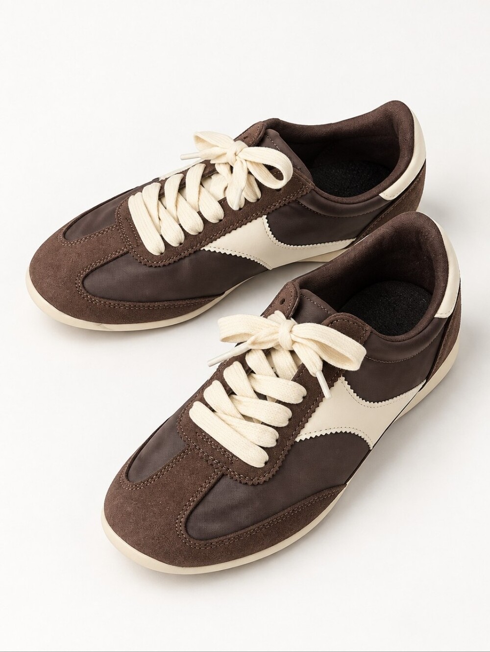 EUC Like New Universal Thread Women’s Retro Sport Trainer Sneakers Brown 7.5